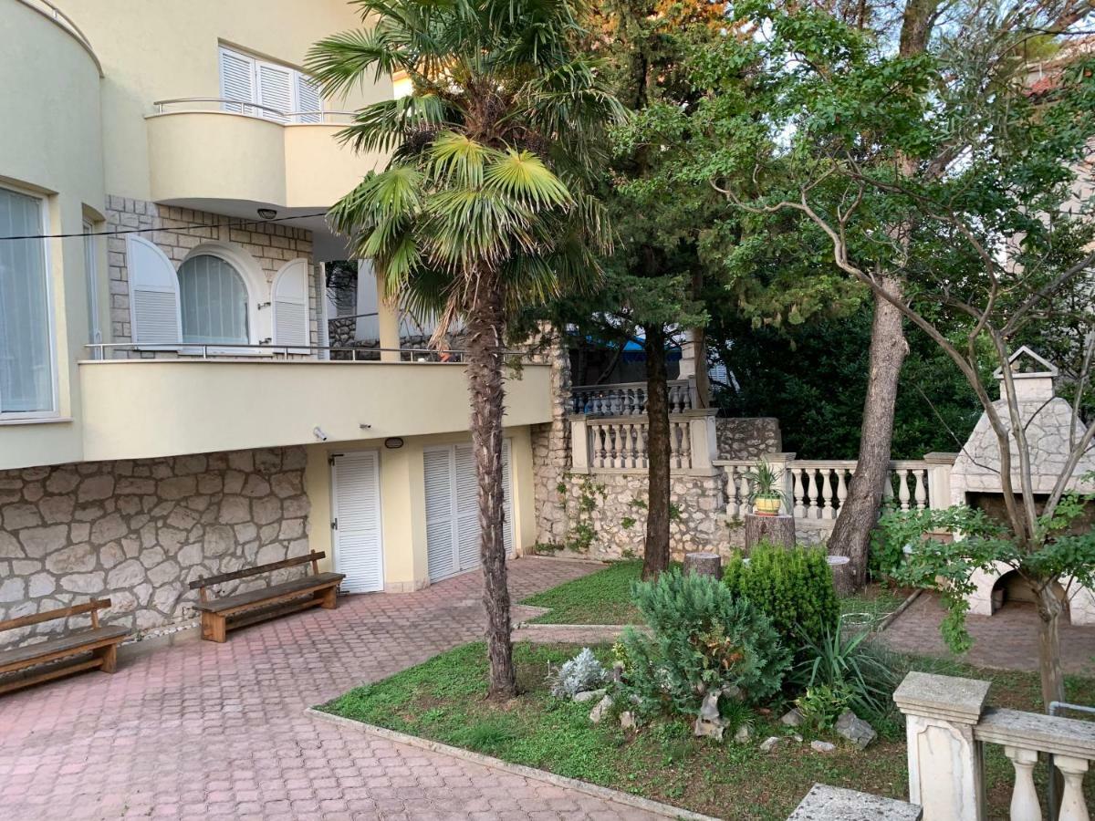 Apartments Lukas Нови Винодолски Екстериор снимка