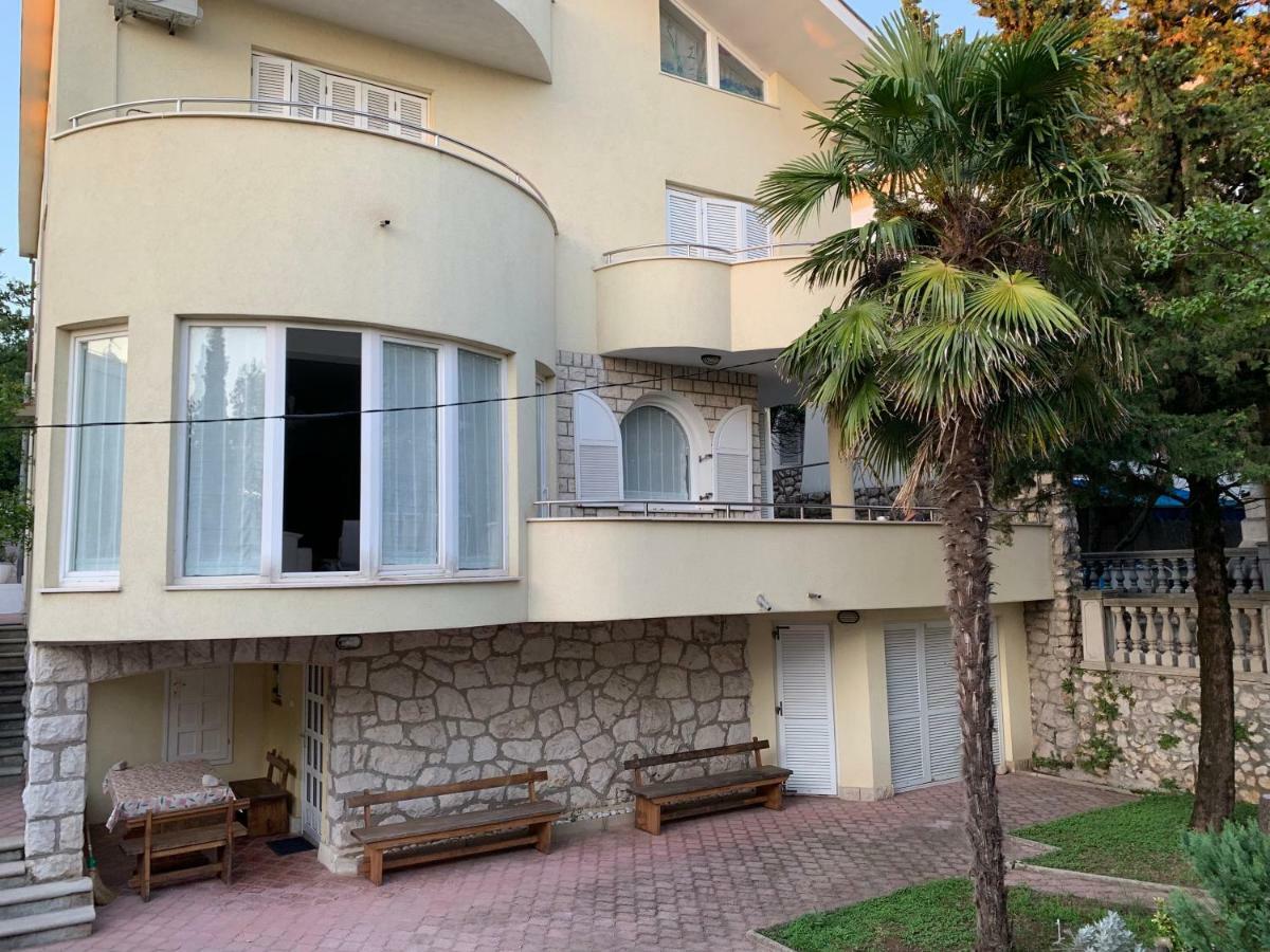 Apartments Lukas Нови Винодолски Екстериор снимка